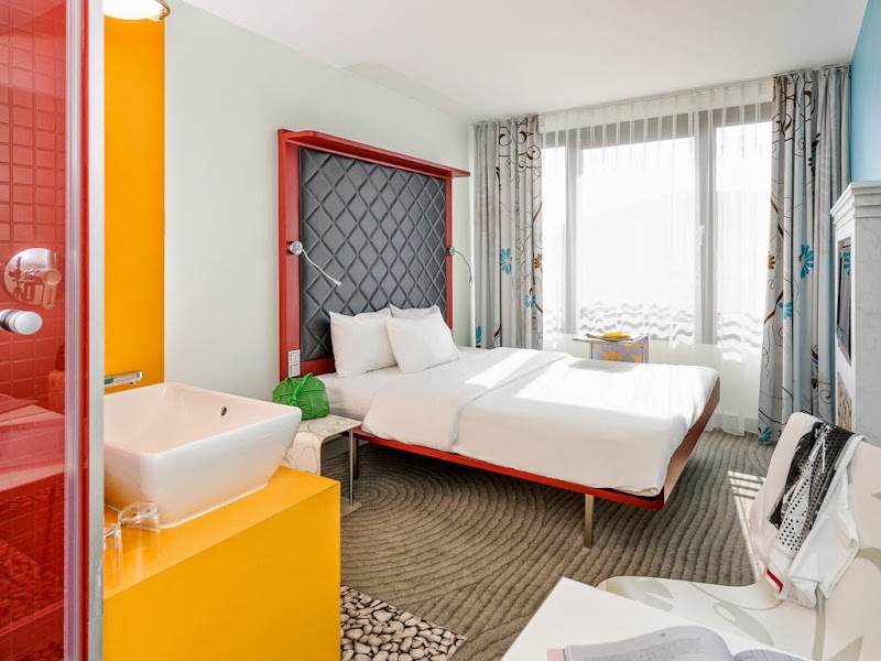 ibis Styles Hotel Berlin Mitte - ibis Styles Hotel Berlin Mitte Brunnenstraße 1-2, 10119 Berlin, Germany