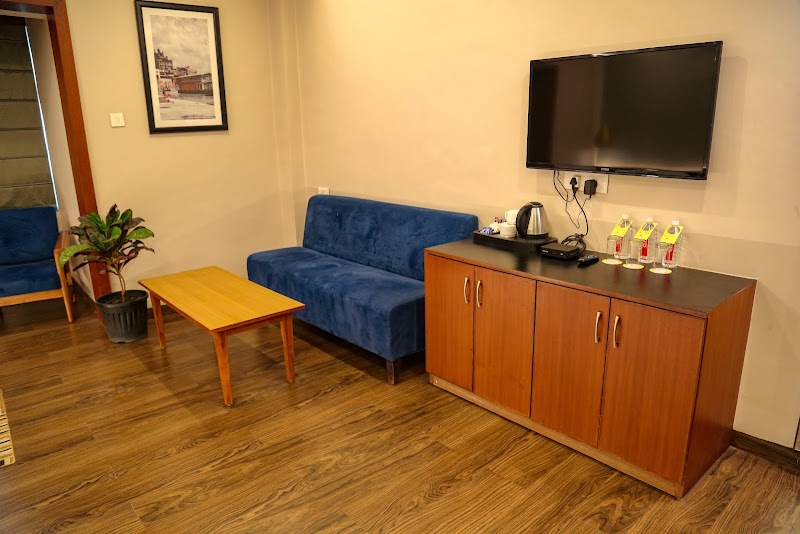 Four Leaf Hotel - Sapphire Blue, Varanasi - Four Leaf Hotel - Sapphire Blue, Varanasi Four Leaf Hotel Sapphire Blue, S-20/53, Buddha Vihar Colony, Cantonment Rd, behind Madin Hotel, Varanasi cantonment, Varanasi, Uttar Pradesh 221002, India