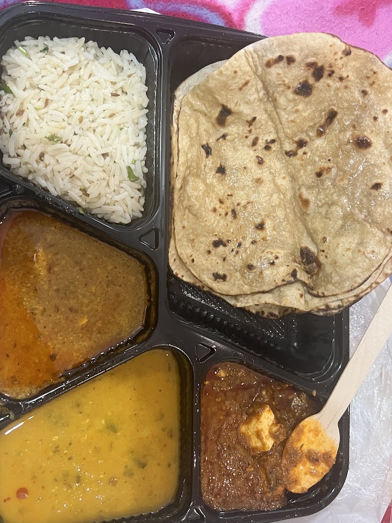 Royal punjabi restaurant (pure veg) - Royal punjabi restaurant (pure veg) Thokar chouraha, opposite Rana pratap railway station, Sunderwas, Pahada, Udaipur, Rajasthan 313003, India