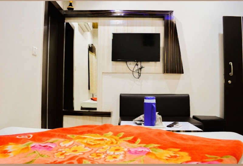 Hotel Shree Dwarkadhish Palace - Hotel Shree Dwarkadhish Palace 8,9/1 Rajabhau, Mahakal Marg, Bakshi Bazar, Kartik Chowk, Ujjain, Madhya Pradesh 456006, India