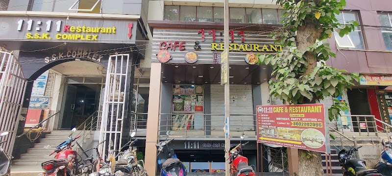 11:11 cafe & Restaurant