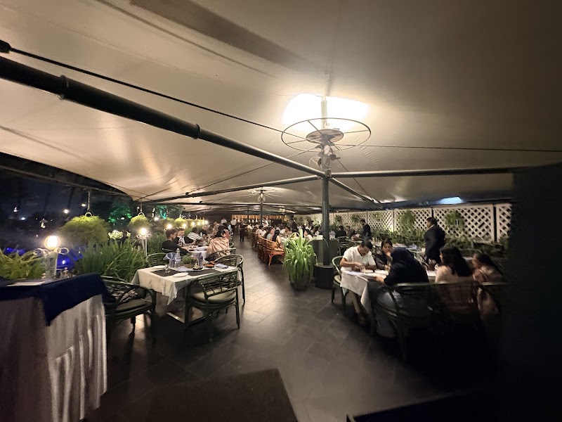 Garden Court Restaurant - Garden Court Restaurant 76, NDA Rd, near NDA kaman, Right Bhusari Colony, Kothrud, Pune, Maharashtra 411029, India