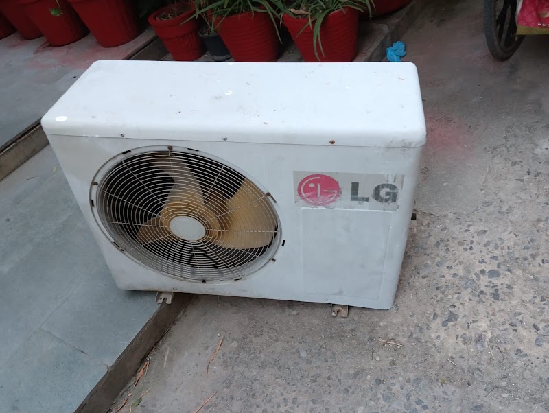 Malik Sirf second hand ac sell and purchase / old Ac sale and purchase - Malik Sirf second hand ac sell and purchase / old Ac sale and purchase Shop no 82, near Agarwal trader, Nyay Khand III, Indirapuram, Ghaziabad, Uttar Pradesh 201014, India