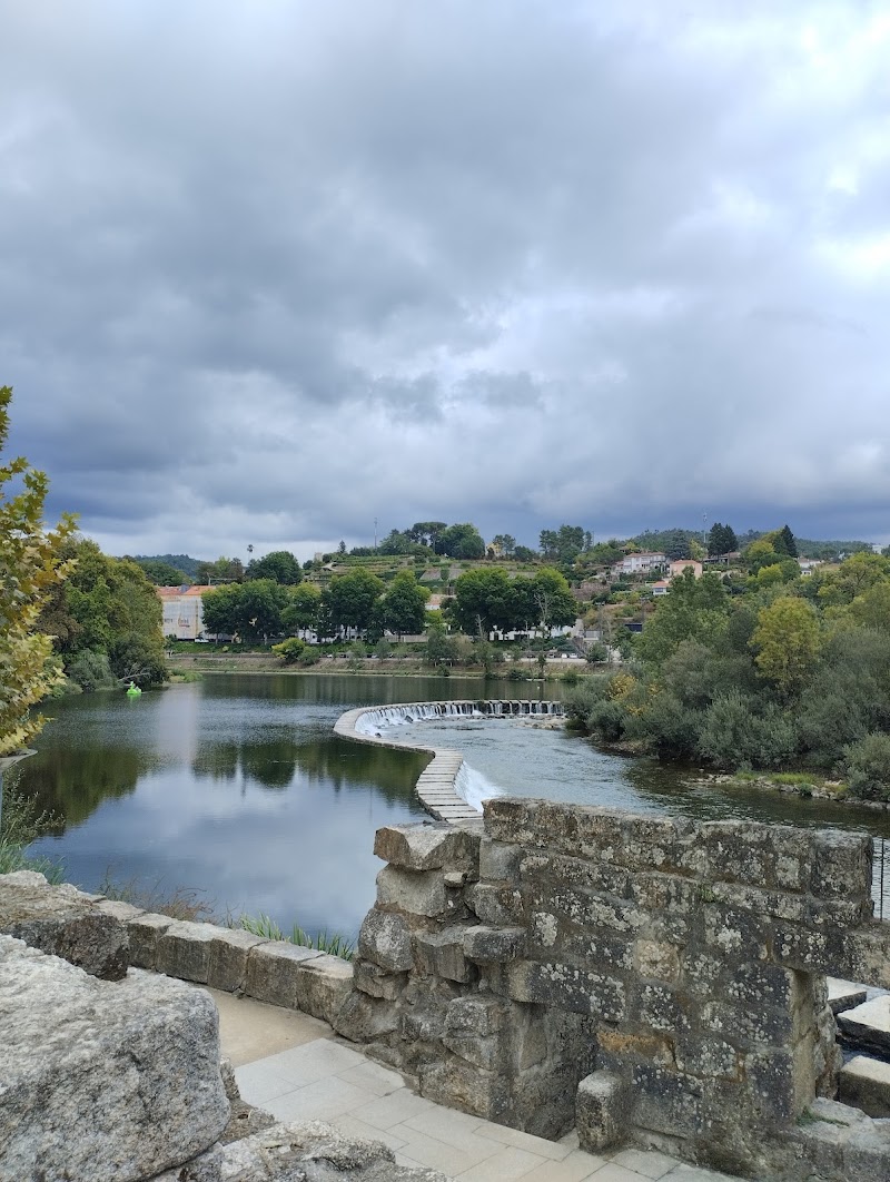 Praia Fluvial das Azenhas - Praia Fluvial das Azenhas R. de Manuel Barros, 4600-752 Amarante, Portugal