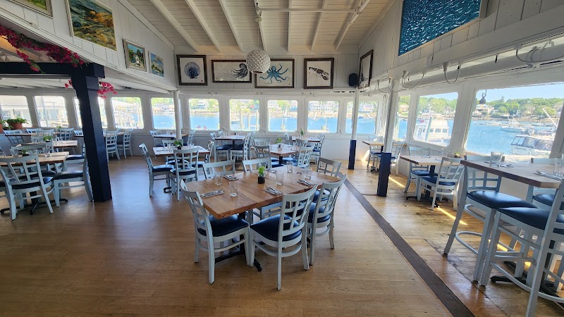 51 Rocky Neck Restaurant - 51 Rocky Neck Restaurant Rocky Neck Art Colony, 51 Rocky Neck Ave, Gloucester, MA 01930, USA