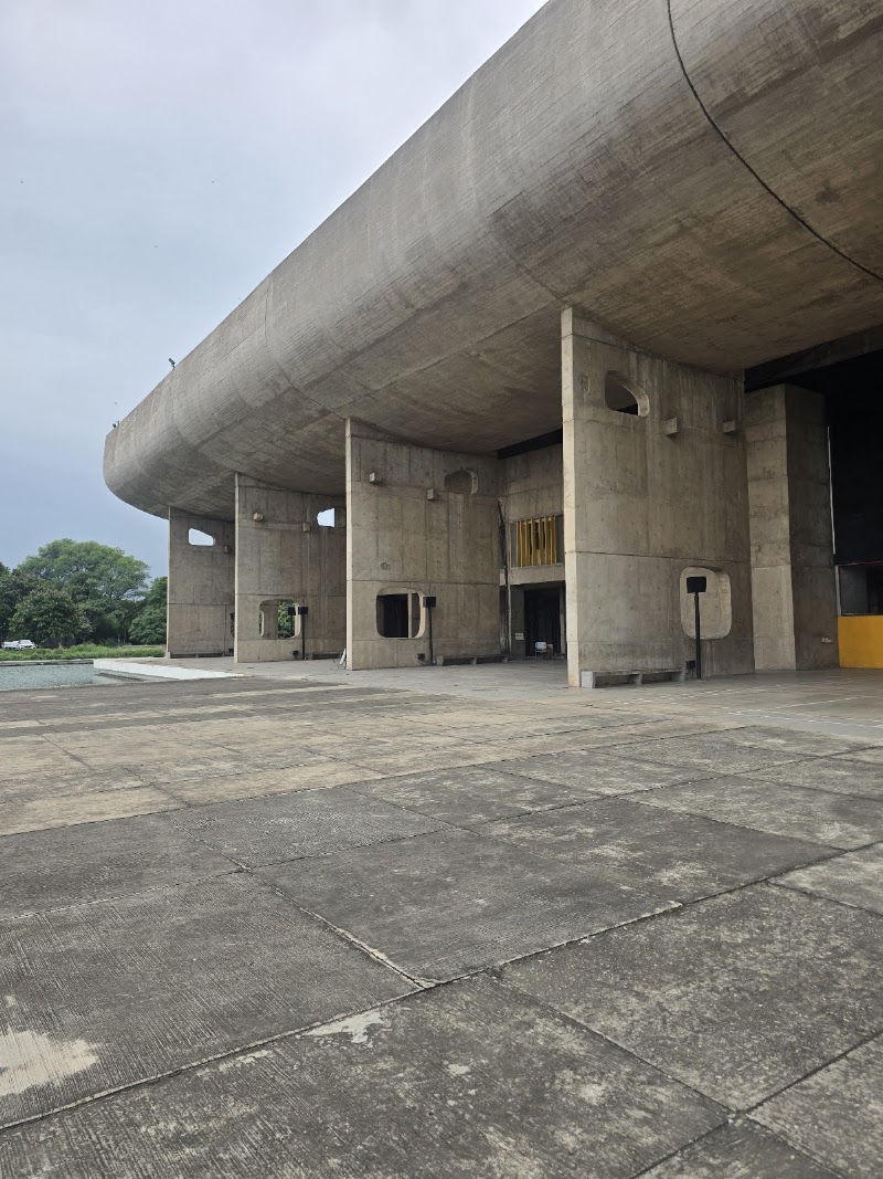Capitol Complex Tourist Center - Capitol Complex Tourist Center HIGH COURT, Capitol Complex, सेक्टर 1, Chandigarh, चंडीगढ़ 160001, India
