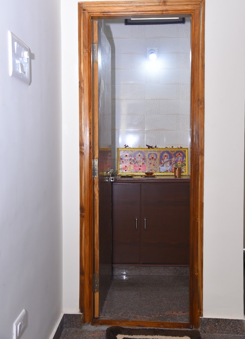 Four Seasons Homestay - Four Seasons Homestay 1-25/12, car showroom road, opposite to Tata motors, beside Mango Market Road, Kr Nagar, Srinivasapuram, Avilali, Andhra Pradesh 517503, India