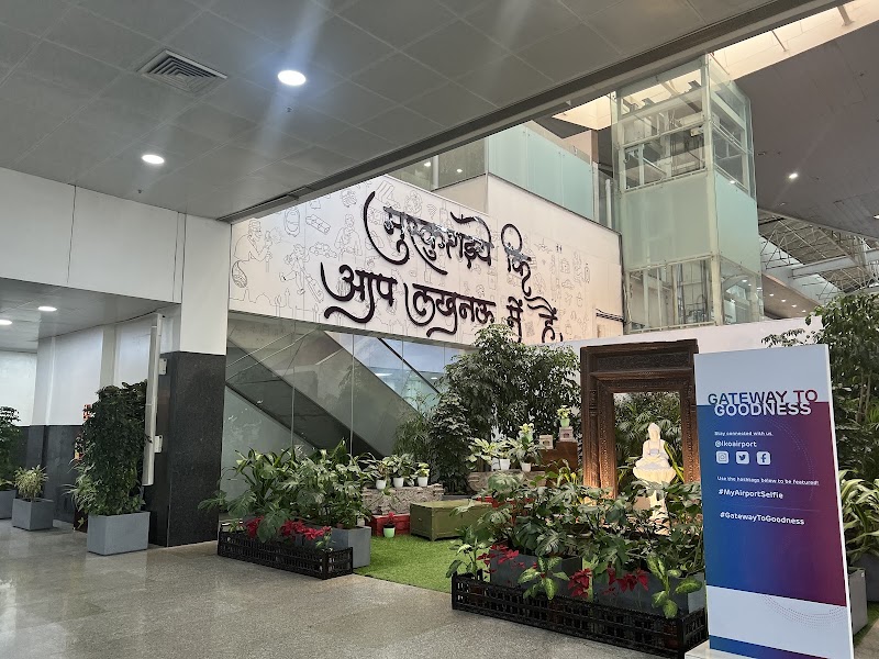 Chaudhary Charan Singh International Airport - Chaudhary Charan Singh International Airport Amausi, Lucknow, Uttar Pradesh 226009, India