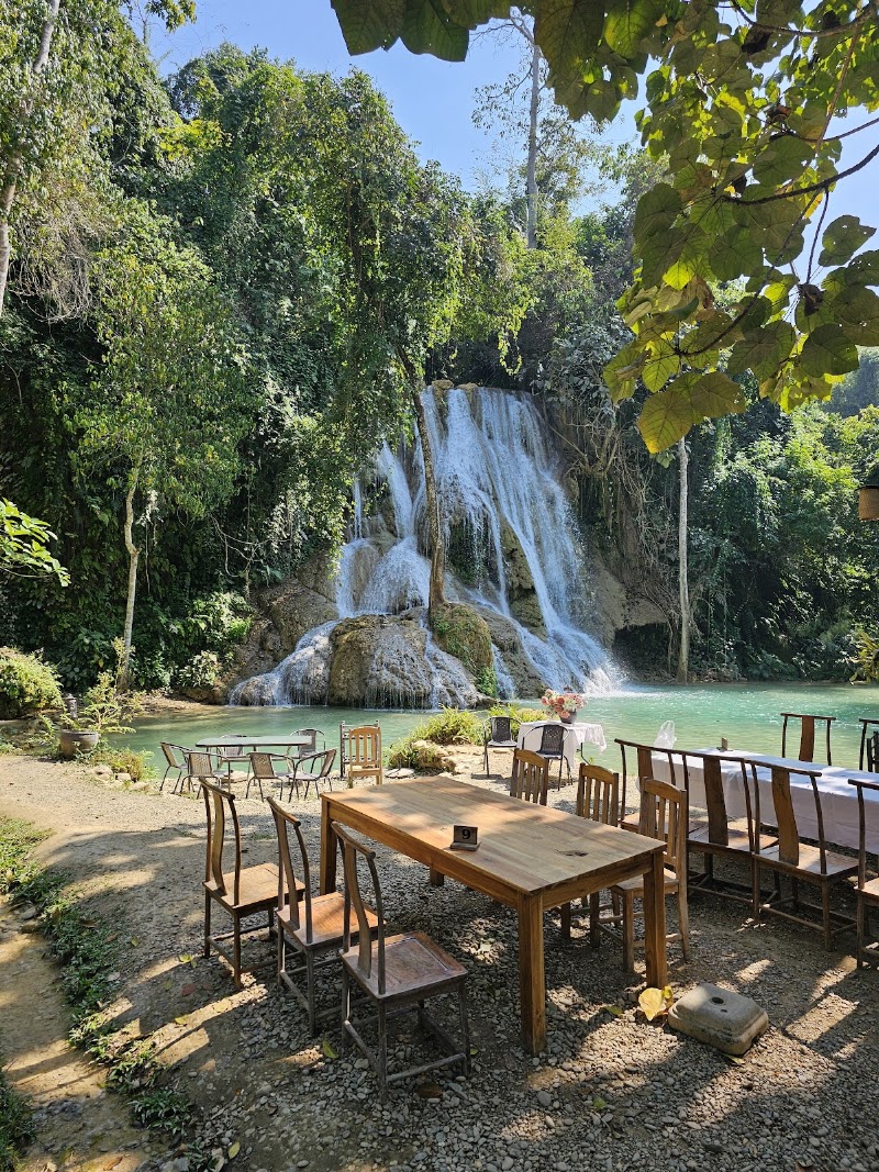 Khoun Moung Keo Waterfall - Khoun Moung Keo Waterfall, QX4W+G63, Unnamed Road, Ban Long, Laos