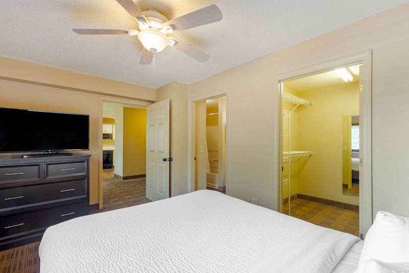 Extended Stay America Suites- Phoenix - Airport - Tempe - Extended Stay America Suites- Phoenix - Airport - Tempe, 2165 W 15th St, Tempe, AZ 85281, USA