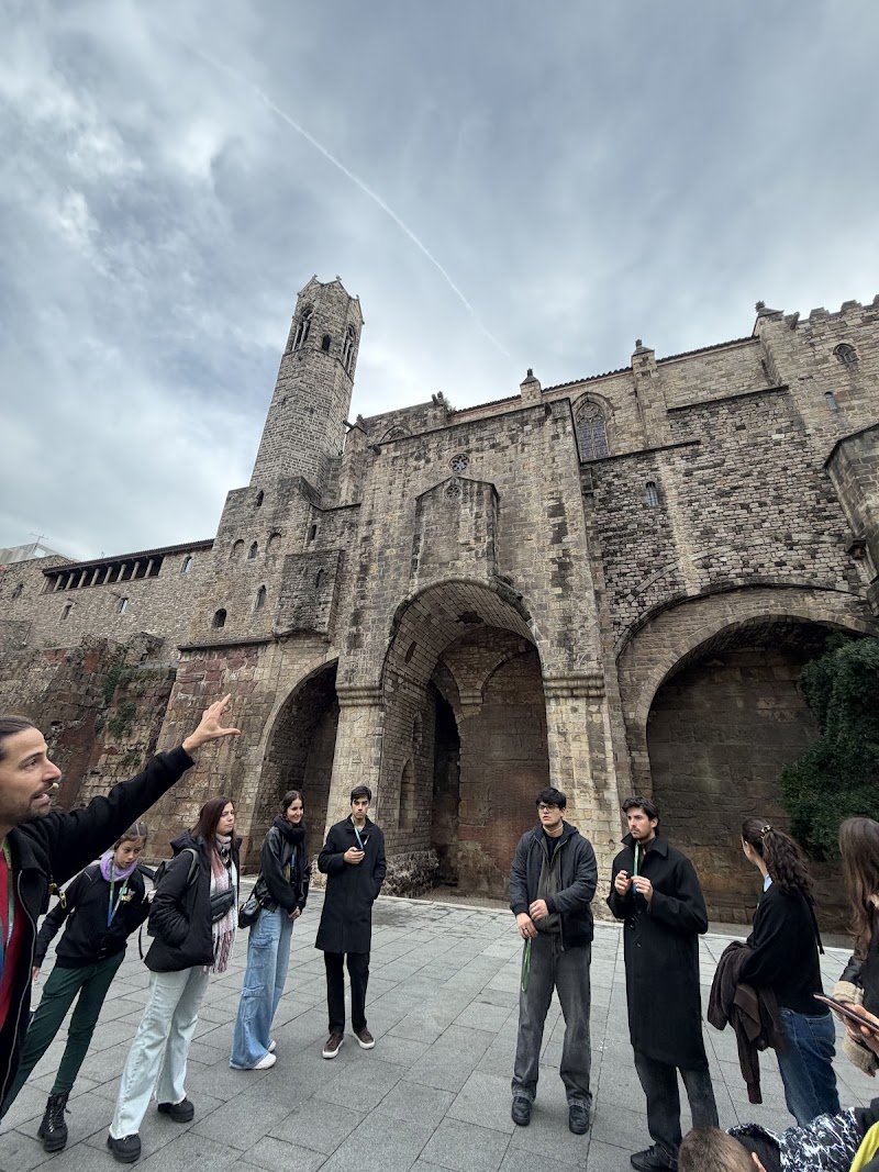 GuruWalk - GuruWalk, Carrer de la Portaferrissa, 17, Ciutat Vella, 08002 Barcelona, Spain