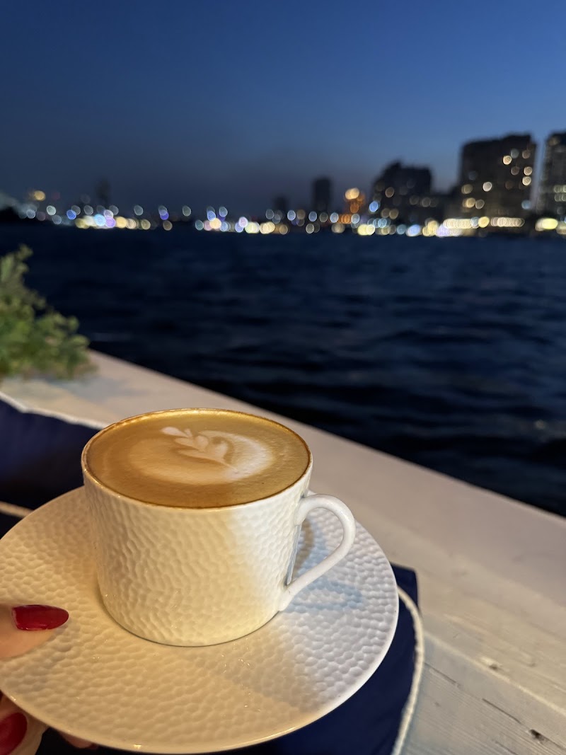 Dahabiya Cairo - Dahabiya Cairo, 106 Nile St, Ad Doqi A, Dokki, Giza Governorate 3753452, Egypt