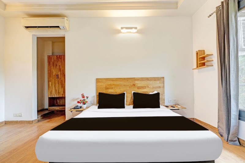 Super Townhouse by OYO Sector 49 Sohna Road - Super Townhouse by OYO Sector 49 Sohna Road S-167, Block S, Uppal Southend, Sector 49, Gurugram, Haryana 122018, India