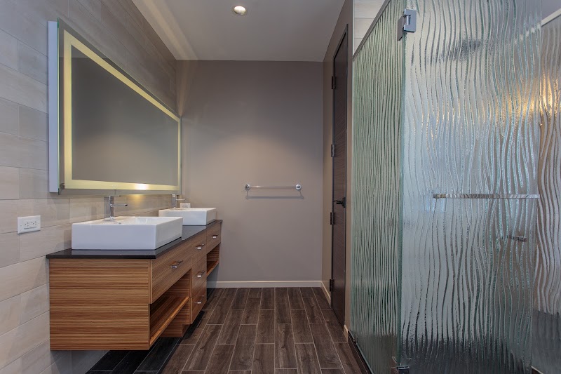Iconic Living at The 9 - Iconic Living at The 9 2017 E 9th St, Cleveland, OH 44115, USA