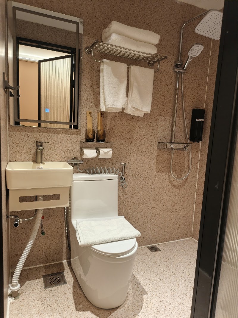 A Hotel Farrer Park - Newly Renovated - A Hotel Farrer Park - Newly Renovated, 165 Kitchener Rd, Singapore 208532