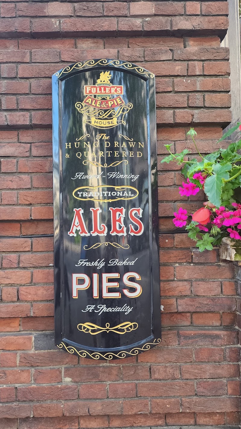 The Hung Drawn & Quartered, EC3 - The Hung Drawn & Quartered, EC3 26-27 Great Tower St, London EC3R 5AQ, UK