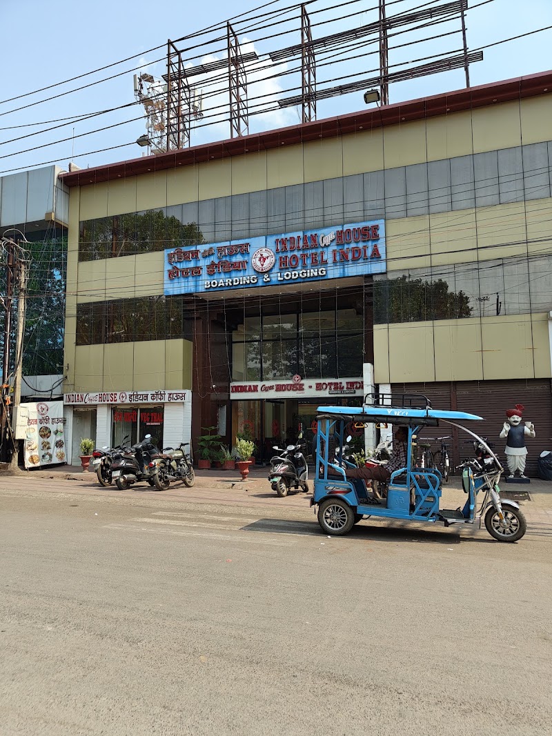 Indian Coffee House - Indian Coffee House Near Durg railway station, New Deepak Nagar, Malviya Nagar, Bhilai, Chhattisgarh 491001, India