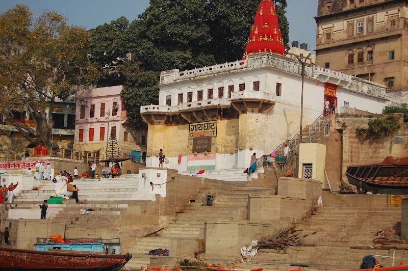 Gaay Ghat, (Varanasi) - Gaay Ghat, (Varanasi) 829C+8VF, Maidagin Xing, near Trilochar Ghat, Ghats of Varanasi, Ghasi Tola, Varanasi, Domari, Uttar Pradesh 221001, India
