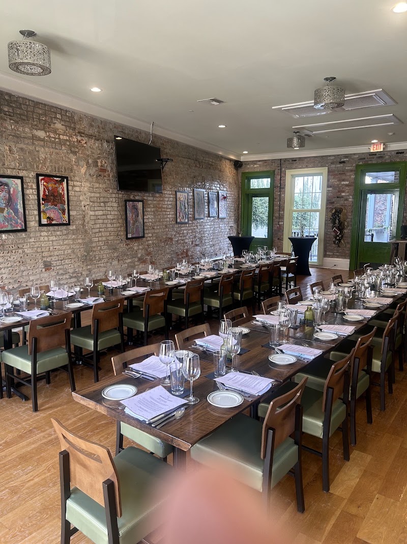 Vyoone’s - Vyoone’s 412 Girod St, New Orleans, LA 70130, USA