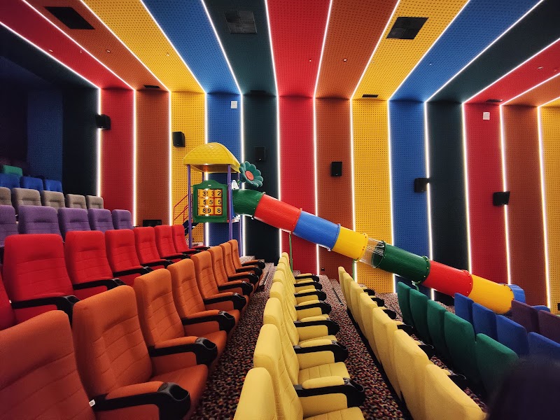 INOX Megaplex Emerald Mall - INOX Megaplex Emerald Mall INOX, 3rd Floor, Emerald Mall CP 138, Sector D1, LDA Colony, Sector D1, Ashiyana, Lucknow, Uttar Pradesh 226012, India