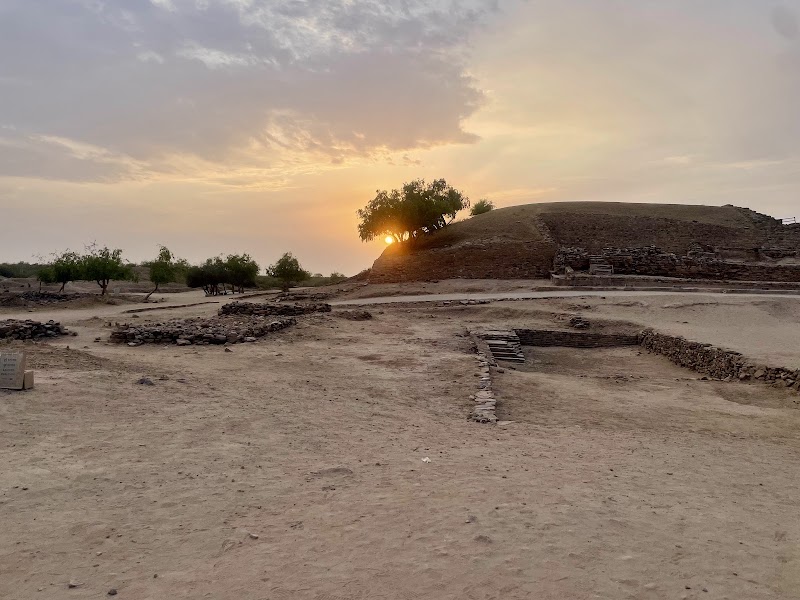 Dholavira Harappan Civilization Archeological Site and Museum - Dholavira Harappan Civilization Archeological Site and Museum, V6P8+2G2, Dholavira, Gujarat 370165, India
