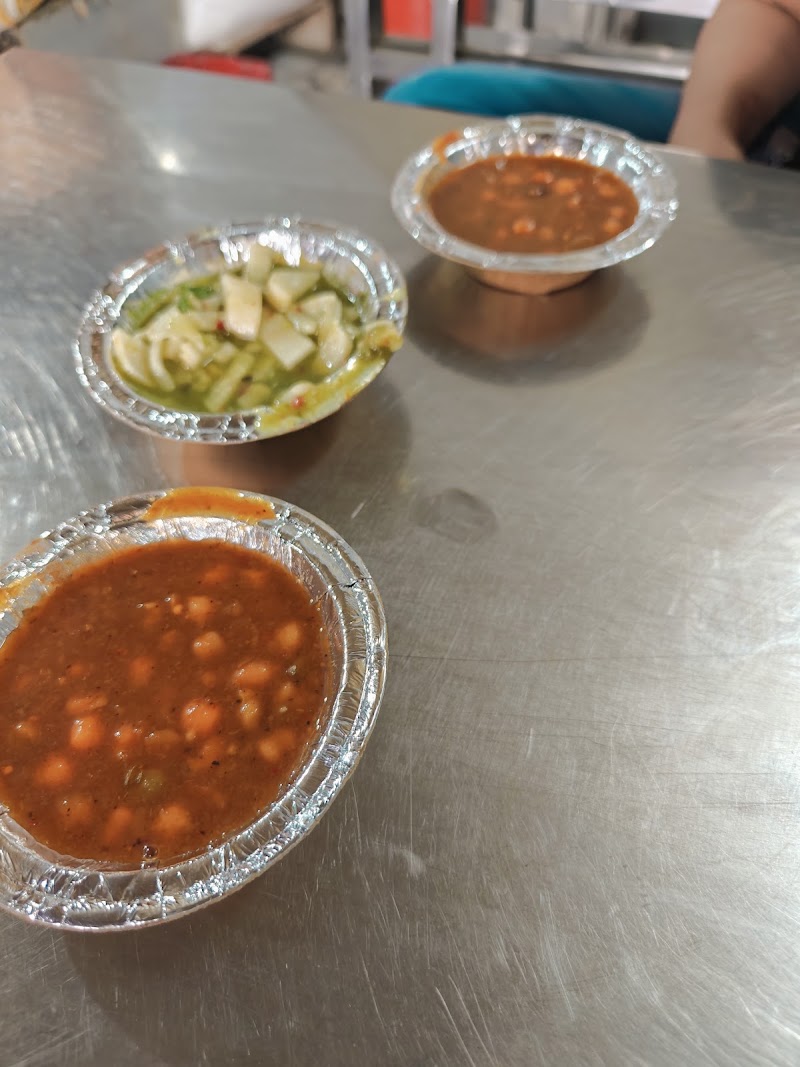 Ashok Kulche Wala - Ashok Kulche Wala, JVFC+F3V, Gobindgarh Forte Rd, Lohgarh Chowk, Katra Ahluwalia, Amritsar, Amritsar Cantt., Punjab 143006, India
