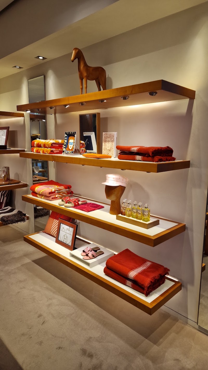 HERMÈS Frankfurt - HERMÈS Frankfurt, Goethestraße 25, 60313 Frankfurt am Main-Innenstadt I, Germany