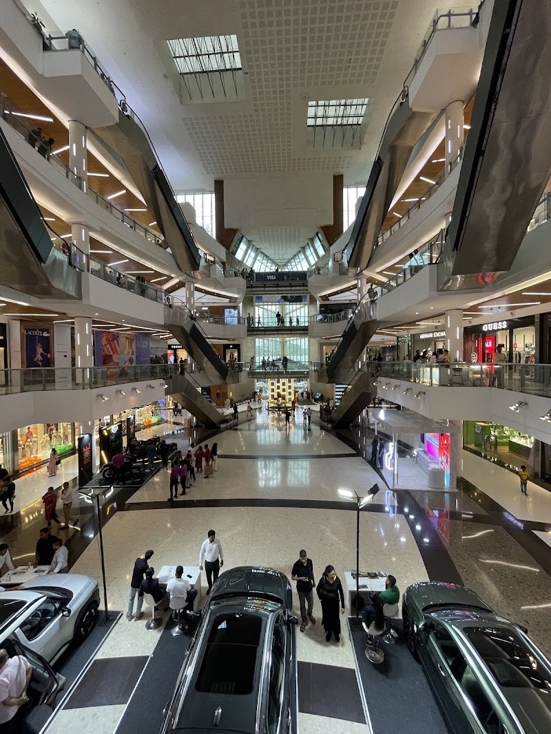 South City Mall - South City Mall 375, Prince Anwar Shah Rd, South City Complex, Jadavpur, Kolkata, West Bengal 700068, India