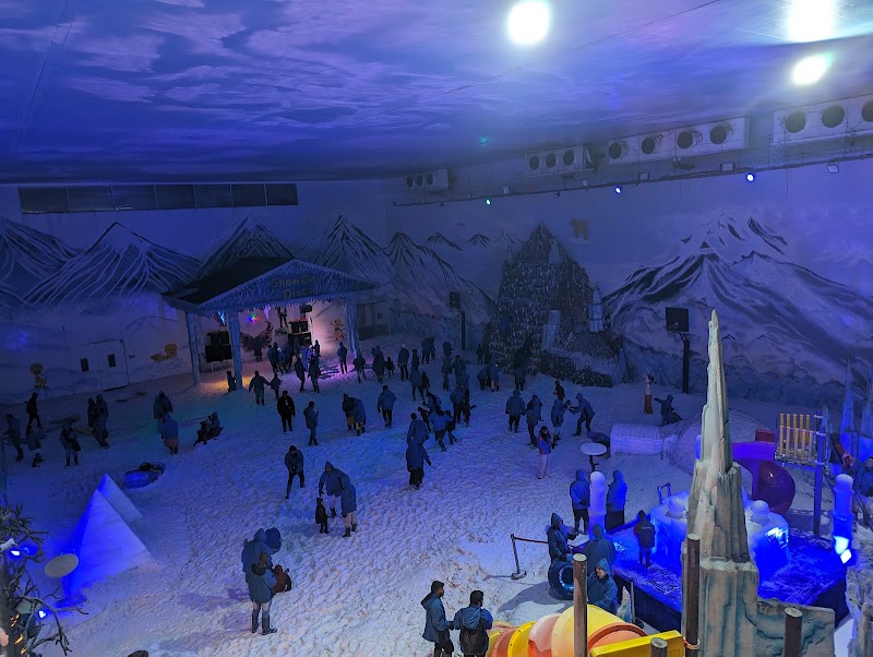Snow City Bengaluru - Snow City Bengaluru Fun World Complex, 1st floor, Snow city, Jayamahal Main Rd, opposite TV Tower, J.C.Nagar, Bengaluru, Karnataka 560006, India