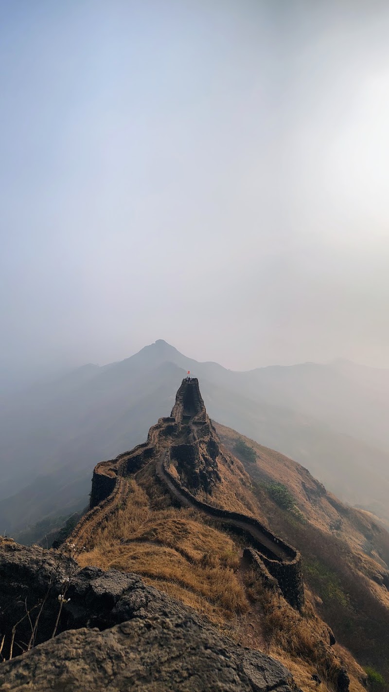 Torna trek start point (metpilware route) - Torna trek start point (metpilware route), 7J9H+C59, Metpilaware, Maharashtra 412212, India