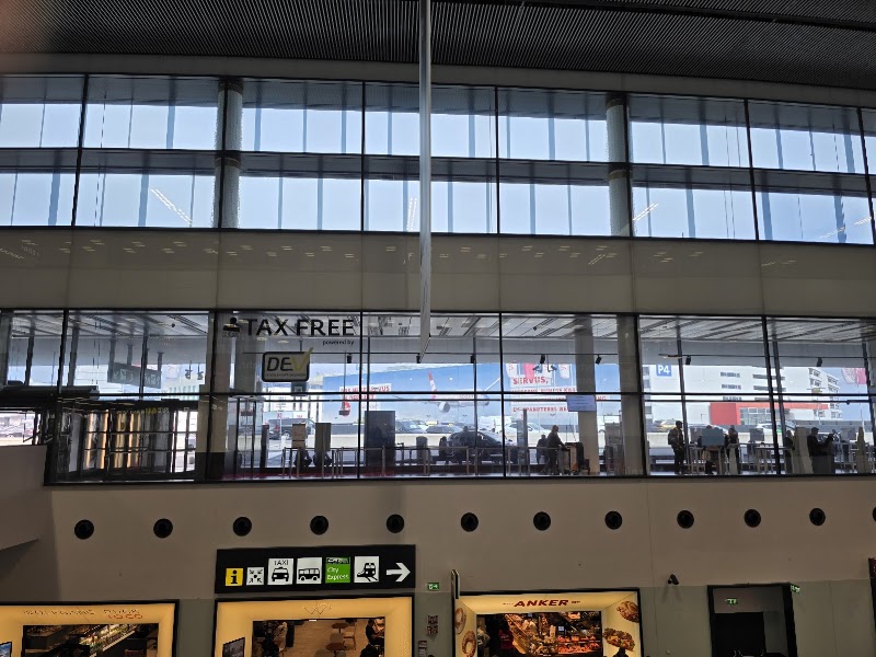 VIE Terminal 3 - VIE Terminal 3, 1300 Schwechat, Austria