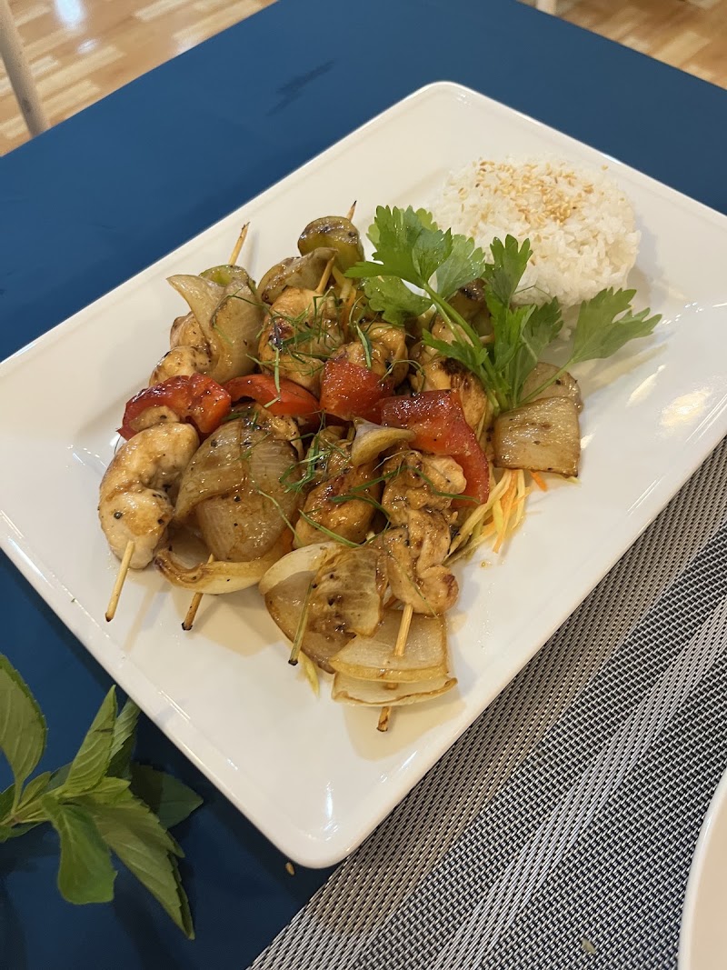 Dina Restaurant - Dina Restaurant 7W4V+7JV, Đường Dinh Bà, Ông Lang, Phú Quốc, An Giang 95000, Vietnam