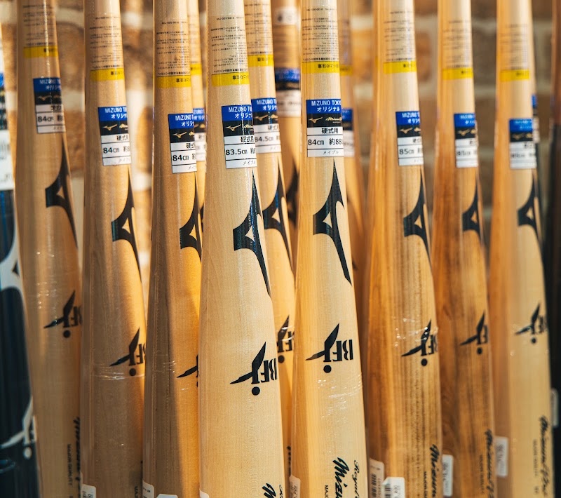 MIZUNO TOKYO - MIZUNO TOKYO 3-chōme-1 Kanda Ogawamachi, Chiyoda City, Tokyo 101-0052, Japan