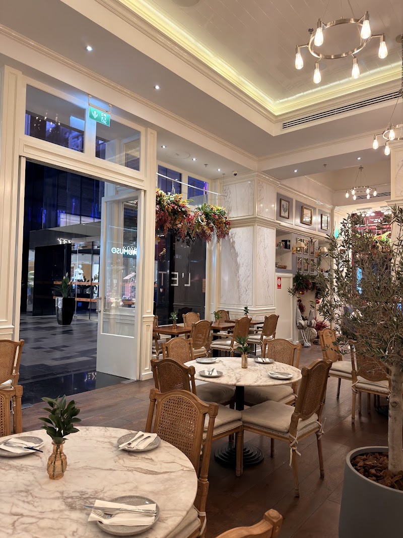 L'ETO - L'ETO, City Walk Mall - 16 Dubai Al Safa Road - Al Wasl - Dubai - United Arab Emirates