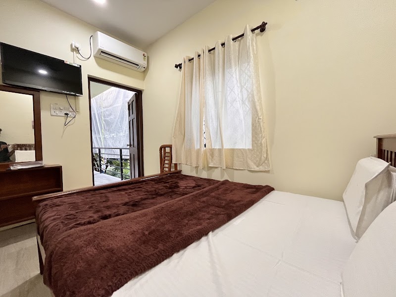 The cozy inn - The cozy inn, Bishop Alex Dias Rd, Porba Vaddo, Calangute, Goa 403516, India
