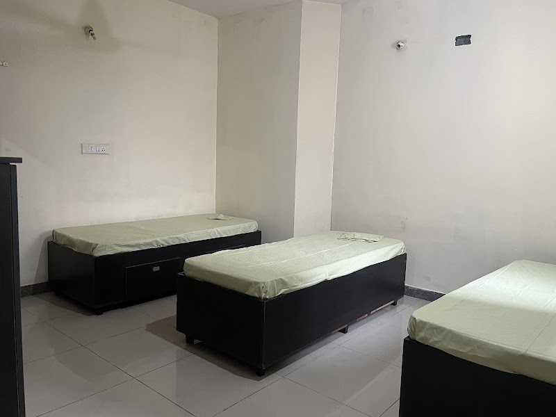 Malabar Plaza Boys Hostel - Malabar Plaza Boys Hostel 4/1, Tavarekere, Krishna Murthi Layout, S.G. Palya, Bengaluru, Karnataka 560029, India