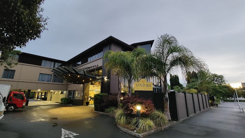 Ventura Inn & Suites Hamilton