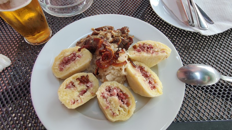 Restaurace-Penzion U Pilota - Restaurace-Penzion U Pilota, Na Hlavní silnici 171, 252 68 Kněževes-Středokluky, Czechia
