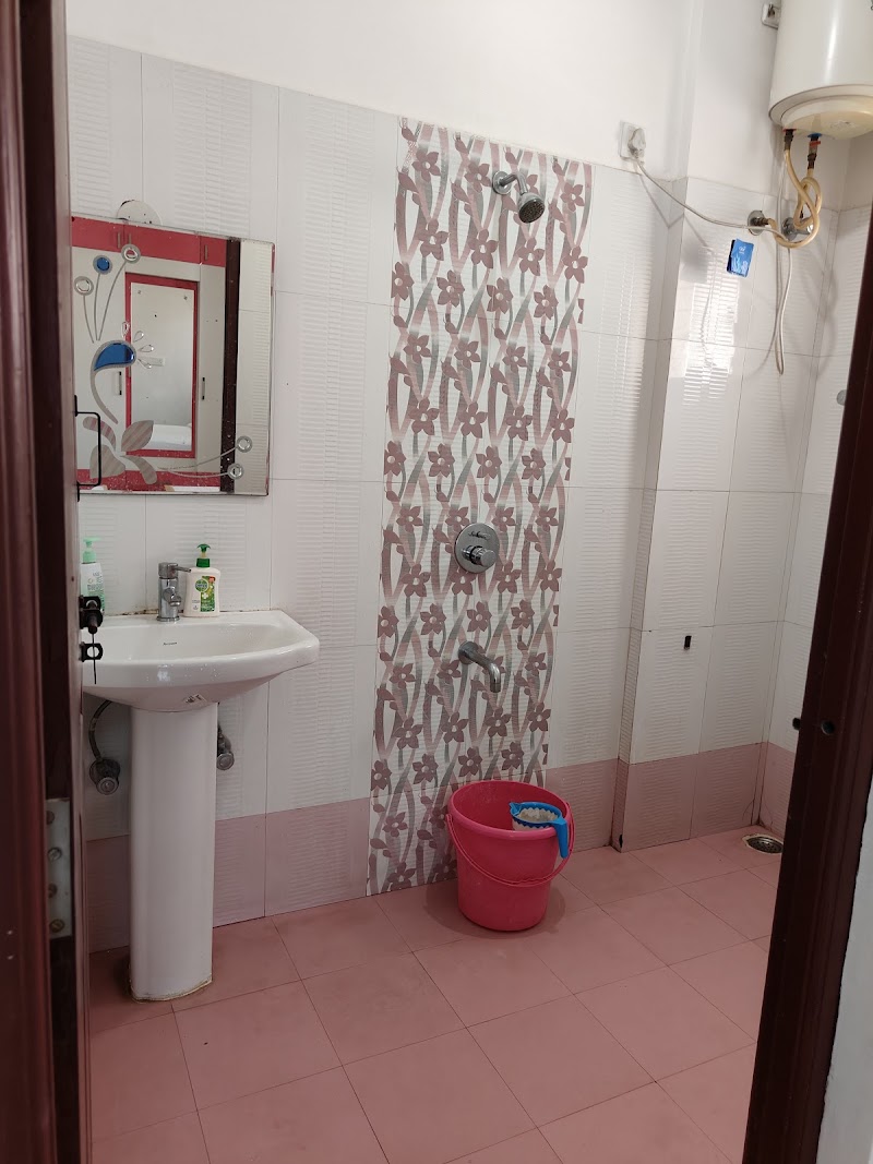 LoveDale Homestay Bangalore - LoveDale Homestay Bangalore I Main, behind Pearl Residency, Lakshmi Layout, Gandhi Nagar, Munnekolala, Bengaluru, Karnataka 560037, India