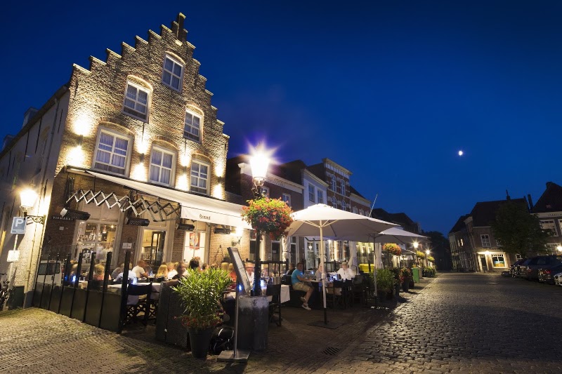 Restaurant In den Verdwaalde Koogel - Restaurant In den Verdwaalde Koogel Vismarkt 1, 5256 BC Heusden, Netherlands