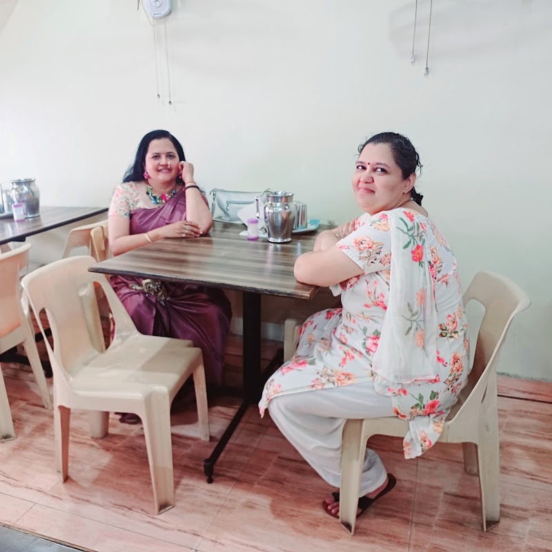 Hotel Shambhavi Kolhapur Darbar - Hotel Shambhavi Kolhapur Darbar Off, Tilak Rd, near Bharat Natya Mandir, Perugate, Sadashiv Peth, Pune, Maharashtra 411030, India