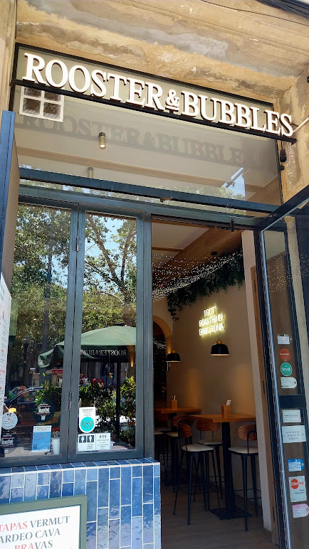 Rooster & Bubbles l Restaurante Barcelona - Rooster & Bubbles l Restaurante Barcelona Pla de Palau, 12, Ciutat Vella, 08003 Barcelona, Spain