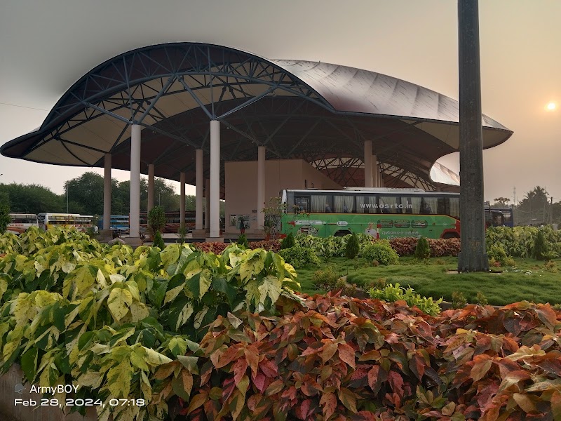 Bus Stop Bhawanipatna - Bus Stop Bhawanipatna, W546+GJ3, Naktiguda, Bhawanipatna, Odisha 766001, India
