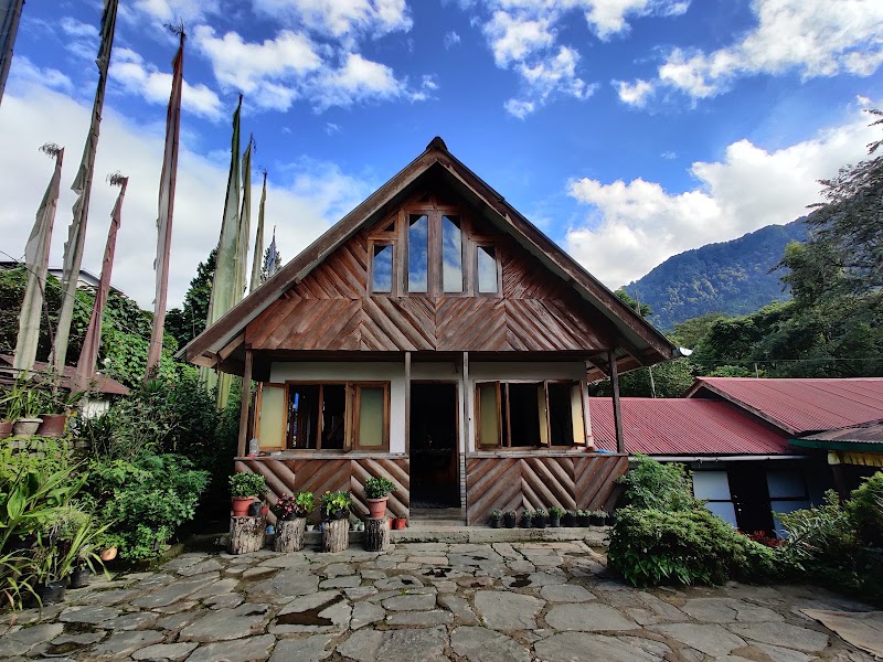Mama's Kitchen and Homestays