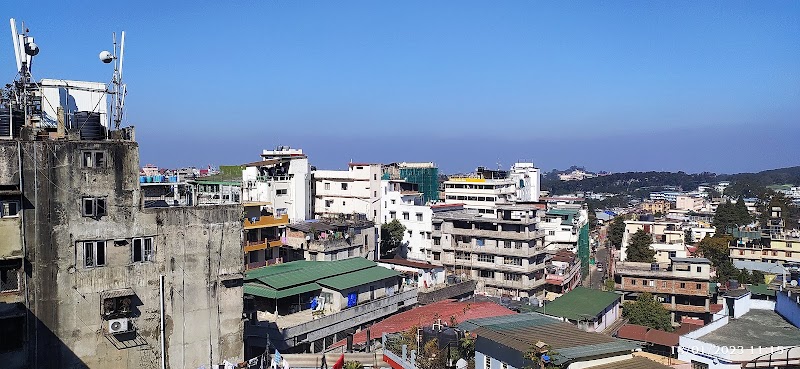 M crown Hotel