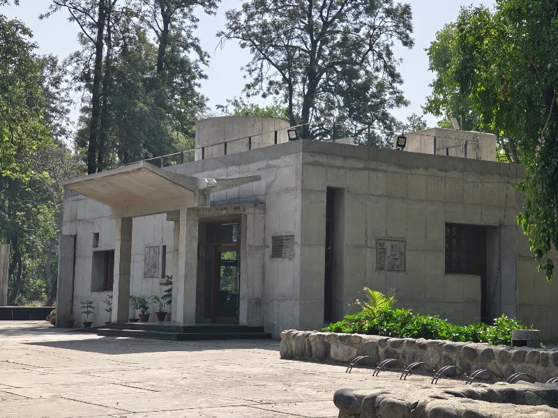 Capitol Complex Tourist Center - Capitol Complex Tourist Center HIGH COURT, Capitol Complex, सेक्टर 1, Chandigarh, चंडीगढ़ 160001, India