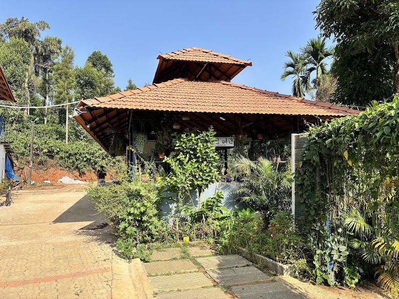 Lotus Lake Retreat - Lotus Lake Retreat Devihalli village , Anemahal, Sakleshpura, Devihalli, Karnataka 573134, India