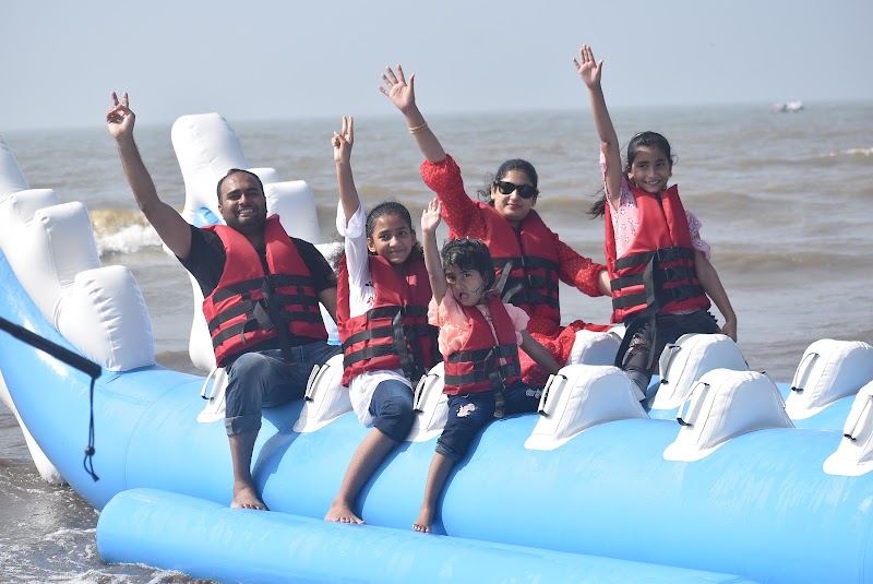 Sailing Bay Watersports Juhu - Sailing Bay Watersports Juhu Sailing Bay, opp. Juhu Police Station, Airport Area, Juhu, Mumbai, Maharashtra 400049, India