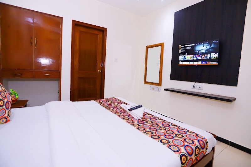 The Residency By Premium INN - The Residency By Premium INN Premium inn sector 15, metro pillar no 32, above Dilli6 restaurant, opposite Priya Gold Biscuts, FactoryNaya Bans, Naya Bans Village, Sector 15, Noida, Uttar Pradesh 201301, India