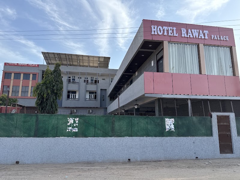 Hotel Rawat Palace - Hotel Rawat Palace, Nr Somnath Chauraha, Agra Rd, Ganga Vihar Colony, Somnath Colony, Dausa, Rajasthan 303303, India